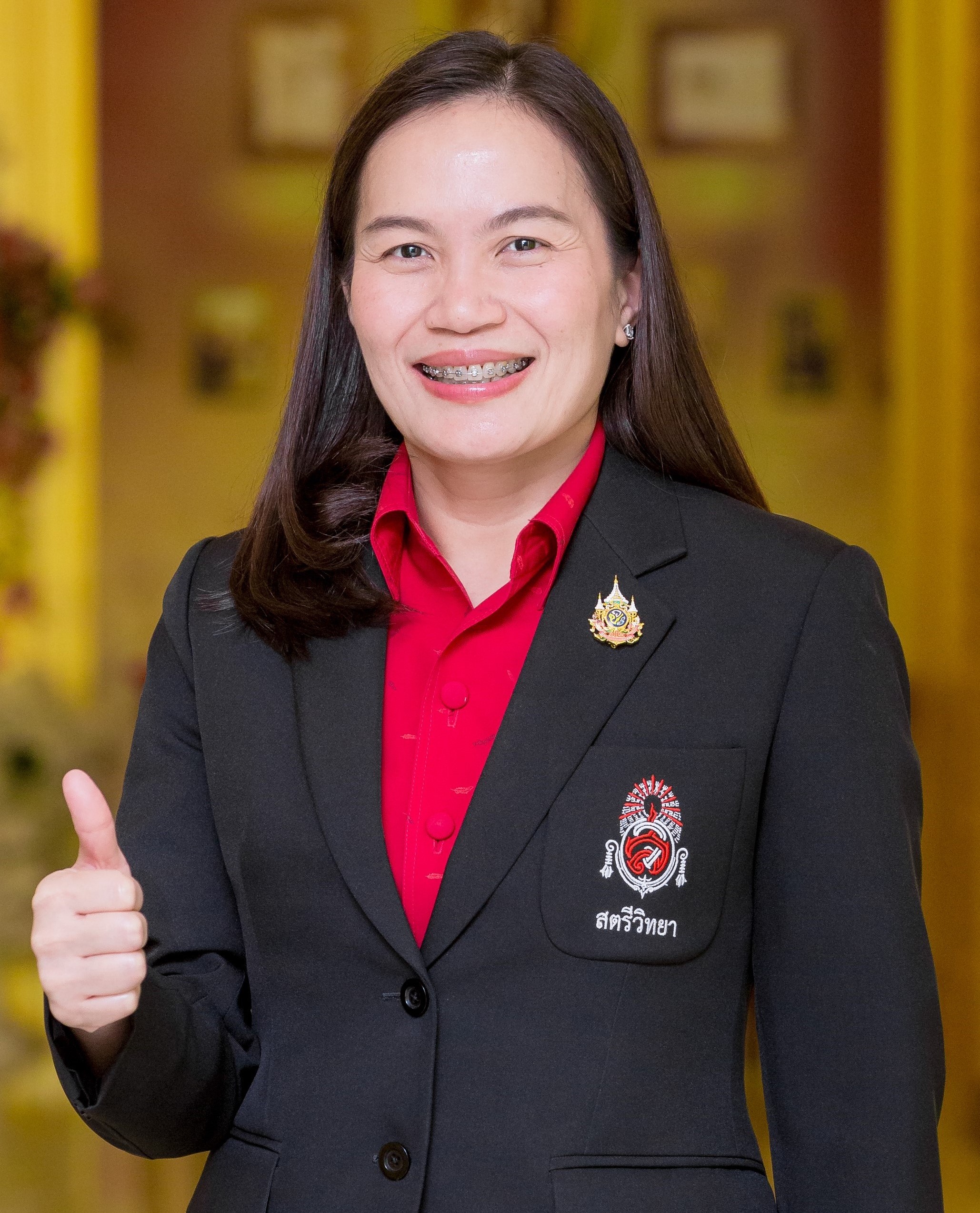 5.นางสาวดวงกมลกลิ่นดี รองฯบุคคล
